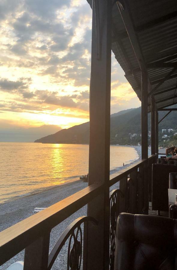 Гагрипш Курортный Комплекс Gagra Exterior photo